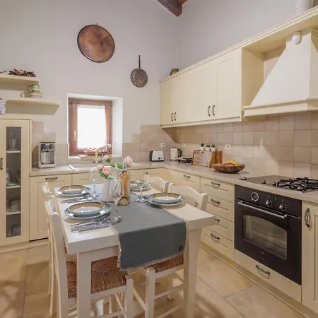 Oros Villa Strinilas