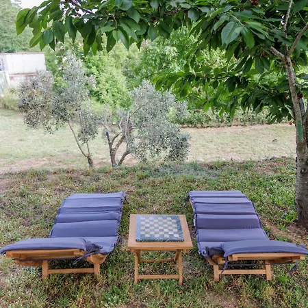 Villa Oros Strinilas